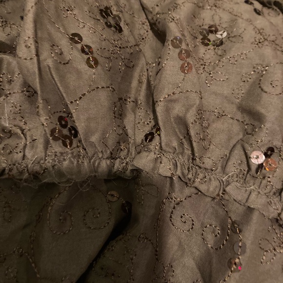 AZIZ szM ruffle-tier skirt w/embroidery & sequins - Picture 3 of 4